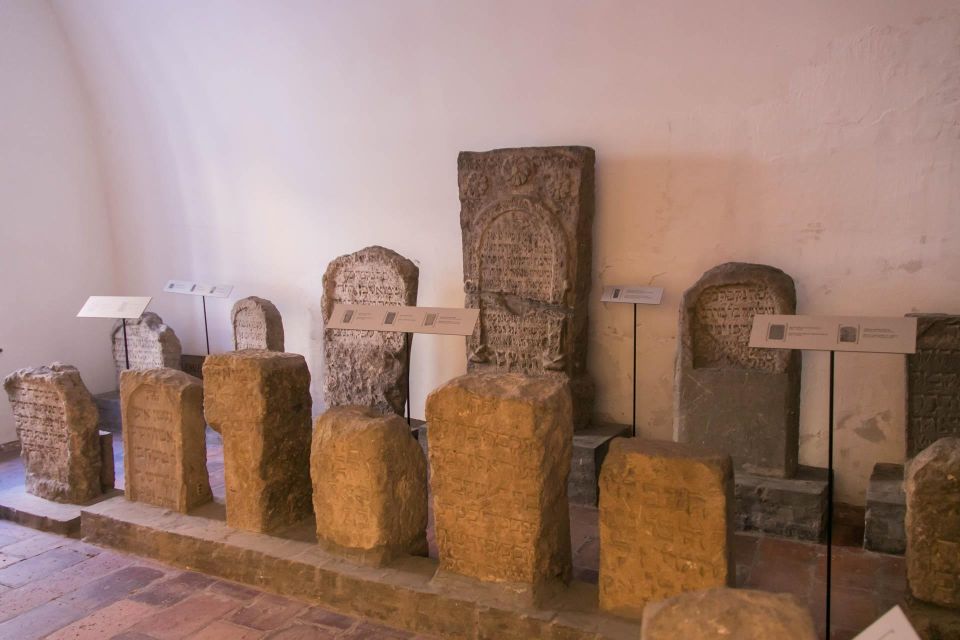 2 Hours Buda Castle Walking Tour - Walk with a Historian - Why this Buda Castle walk works in 2 hours
