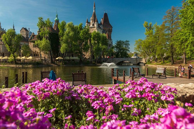 4 hours long private minivan tour in Budapest - A Private Minivan Loop Through Buda and Pest