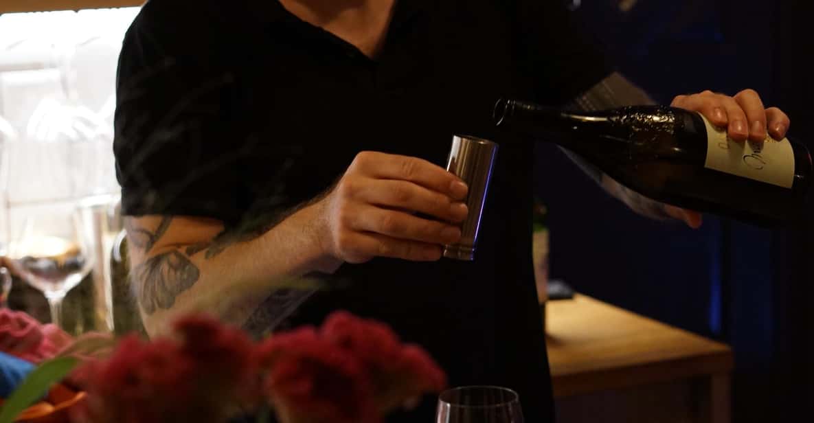 6-Tier Hungarian Wine Tasting at a Cozy Community Table - Timing it into your night in Central Hungary