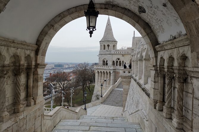 Best Historical Sights of Budapest Tour - Chain Bridge to the Royal Castle District: One River, Two Worlds