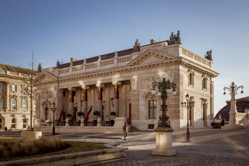 Buda Castle: Hungarian Delicacies & Historical Exhibition - Exhibition time: At the Cost of Their Lives and the Royal Guard story