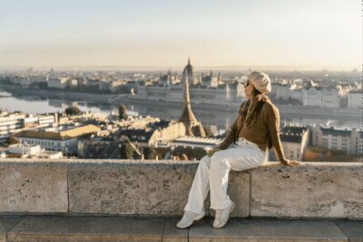 Buda Castle: Private photoshoot with a local guide - Meeting at Szentháromság square: easy start, good geography