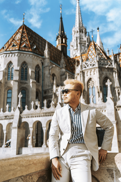 Buda Castle: Private photoshoot with a local guide - Morning vs night: choosing the mood you want on your photos