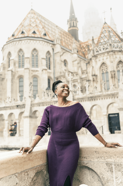 Buda Castle: Private photoshoot with a local guide - Who should book this photoshoot, and who might skip it