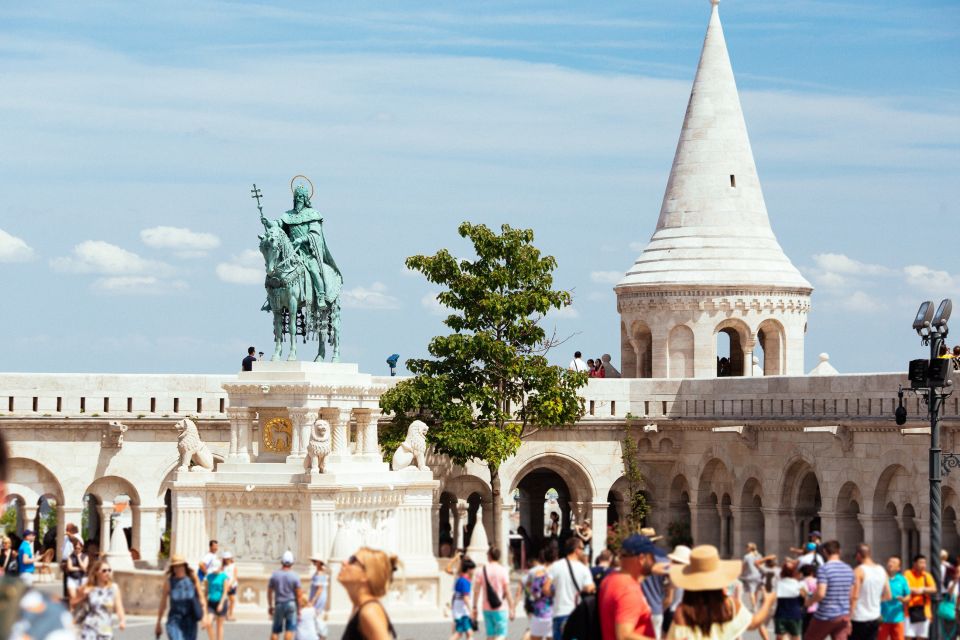 Budapest: 1.5-Hour Private Kick-Start Tour with a Local - Private group pacing and what it means for your time