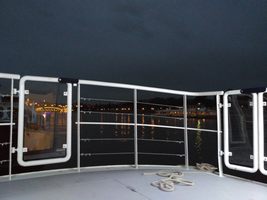 Budapest: 1-Hour Private Boat Cruise - The route you actually care about: central Budapest between two bridge worlds
