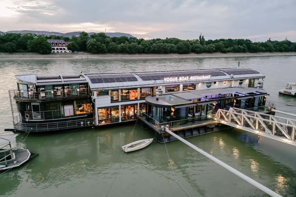 Budapest: 2-Course Dinner for 2 on a Boat Restaurant - Key Things You’ll Notice Before You Book