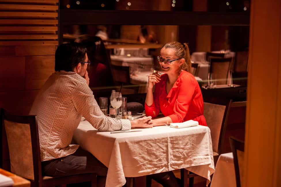 Budapest: 2-Course Dinner for 2 on a Boat Restaurant - Who should book this Danube dinner and who should skip it