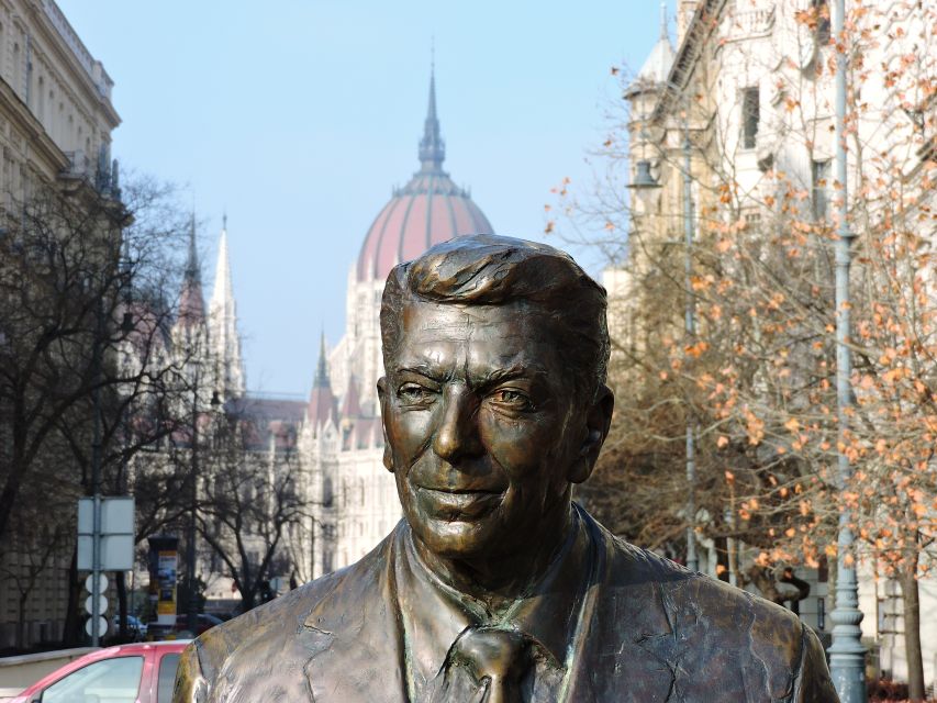 Budapest: 3-Hour Walking Tour About Communism (Small Group) - Key things that make this tour worth your time