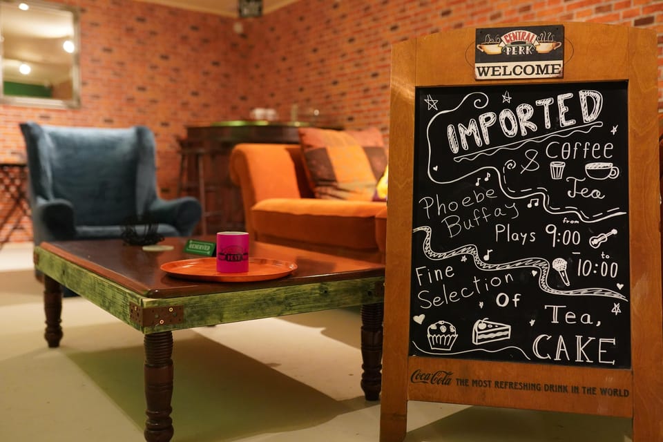 Budapest: 90s Sitcom Escape Room Adventure with Drinks - Meeting at Budapest Attraction’s office and getting set up