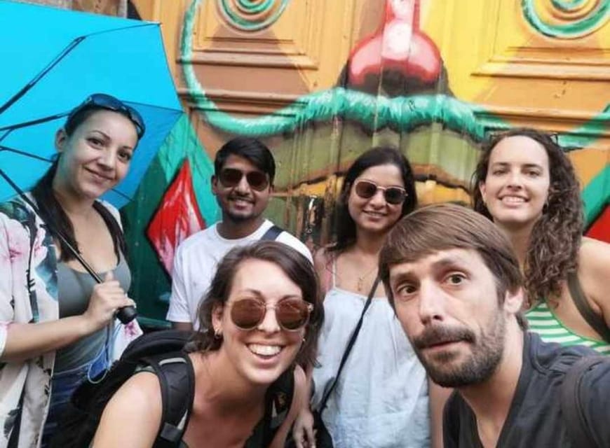 Budapest: Alternative Street Art & Jewish Tour - The Jewish Quarter portion: how the guide brings the past into view