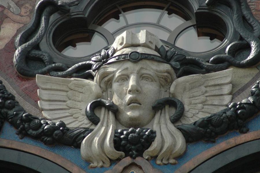 Budapest Art Nouveau Walking Tour - Zsolnay porcelain tiles: the material story you’ll remember