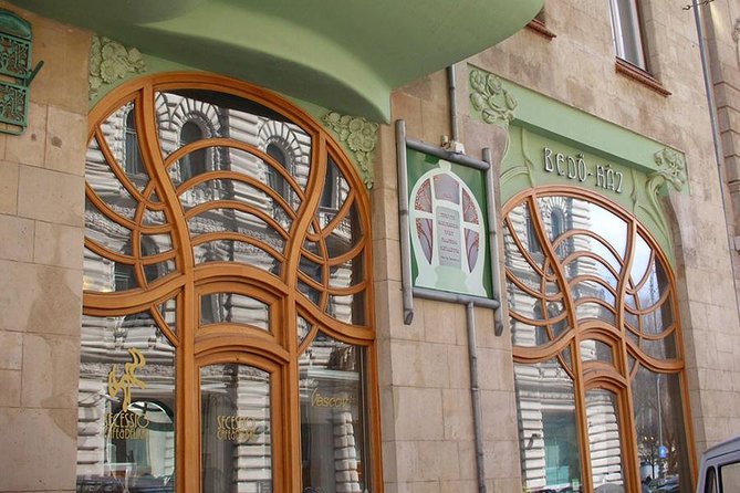 Budapest Art Nouveau Walking Tour - Stop 1: Gresham Palace and the hotel-meets-opulence feeling