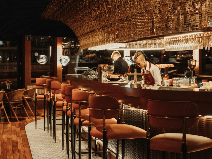 Budapest: BBQ Dinner Cruise w/ Live Music & Unlimited Drinks - Who should book this cruise, and who might prefer something else