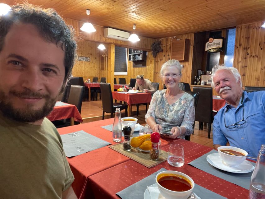 Budapest Bites: A street food adventure (5 dishes included) - Group size and pace: comfort counts