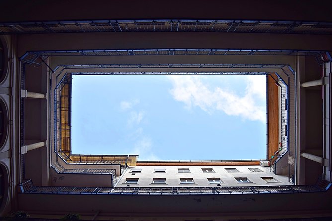 Budapest: Book A Local Host - Lesser-Known Budapest: How Locals Turn a Walk into a Story