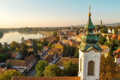 Budapest-Bratislava One-Way Sightseeing Transfer - Stop 1 in Szentendre: a Danube Bend walk with a parish church visit