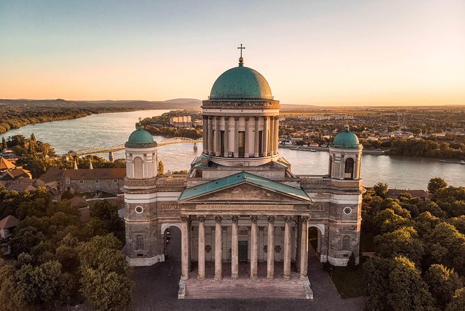 Budapest-Bratislava One-Way Sightseeing Transfer - Price and value: why $314.16 can be fair