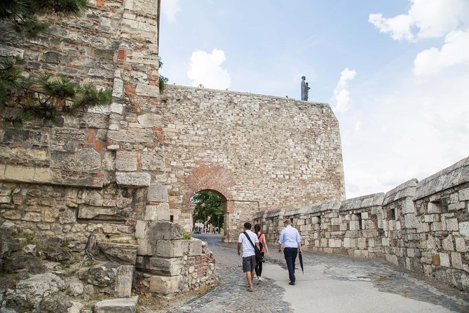 Budapest Castle Walk - Várkert Bazaar and Danube-side breaks: why the photos work here
