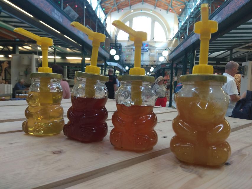 Budapest: Central Market Hall Guided Food Tour with Tastings - Your digital take-home: a restaurant guide you can use immediately