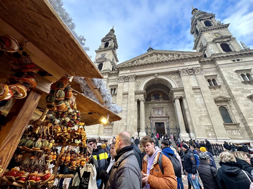 Budapest: Christmas Market Guided Walking Tour with Tastings - Coffee at a historical coffee house: the calm finish