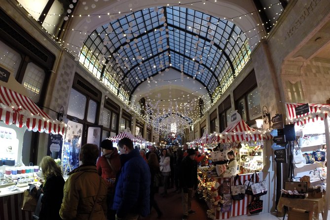 Budapest Christmas Walking Tour & Entry to St Stephen's Basilica - Hungarian Christmas Fair time: how to make the most of the 30 minutes