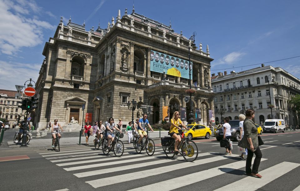 Budapest: City Bike Tour with Coffee Stop - Key Moments You’ll Remember