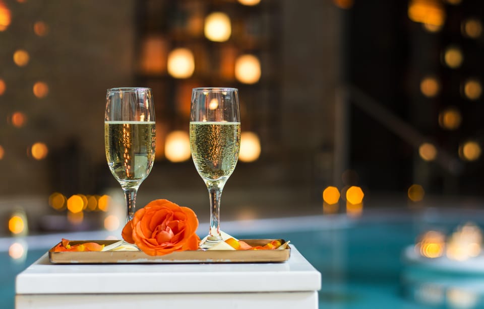 Budapest: Couple Holistic Swedish Massage with Jacuzzi Time - What to Do About Drinks, Snacks, and the Bar