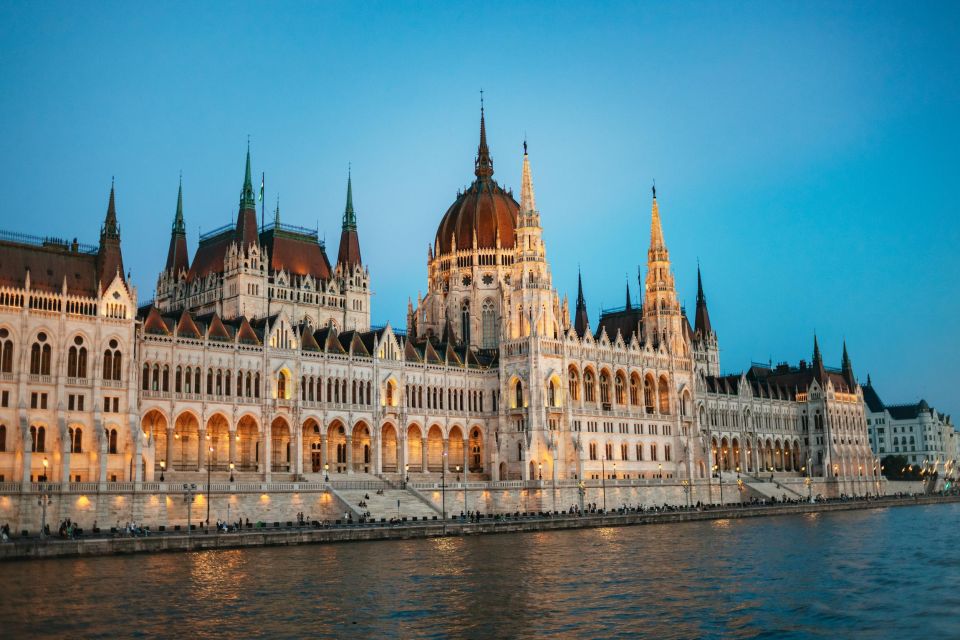 Budapest: Danube River Cruise with Dinner and Prosecco - Quick Hits: What Makes This Danube Dinner Cruise Worth Your Time