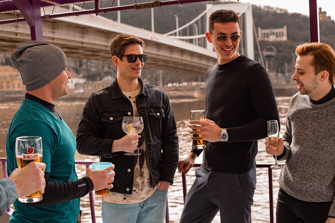 Budapest Danube Sightseeing Cruise with Unlimited Drinks - Gellért Hill and Liberty Bridge: the Danube-side intro