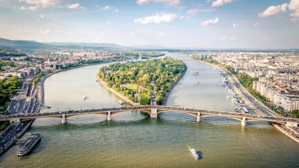 Budapest: Day or Night River Cruise on Panoramic Boat - Margaret Island and the River Rhythm Between Sights