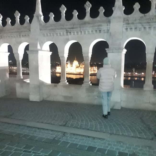 Budapest: Evening Castle Hill Tour with Fishermen's Bastion - The Local Guide Factor: Stories You Can’t Google