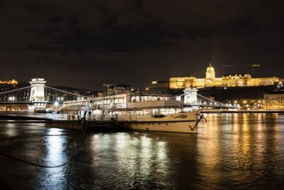Budapest Evening Cruise with Entertainment and Drink Options - On board: decks, comfort, WiFi, and finding your best spot