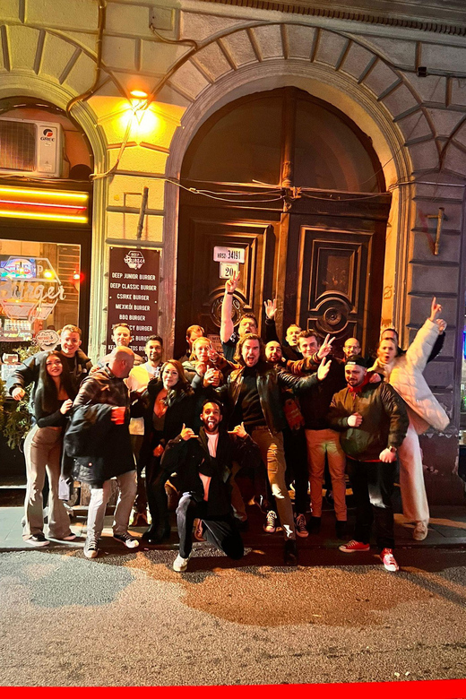 Budapest: Guided Bar Crawl with 1 Hour Open Bar and Shots - Ruin Bars + a Timed Open Bar: Why This Format Works