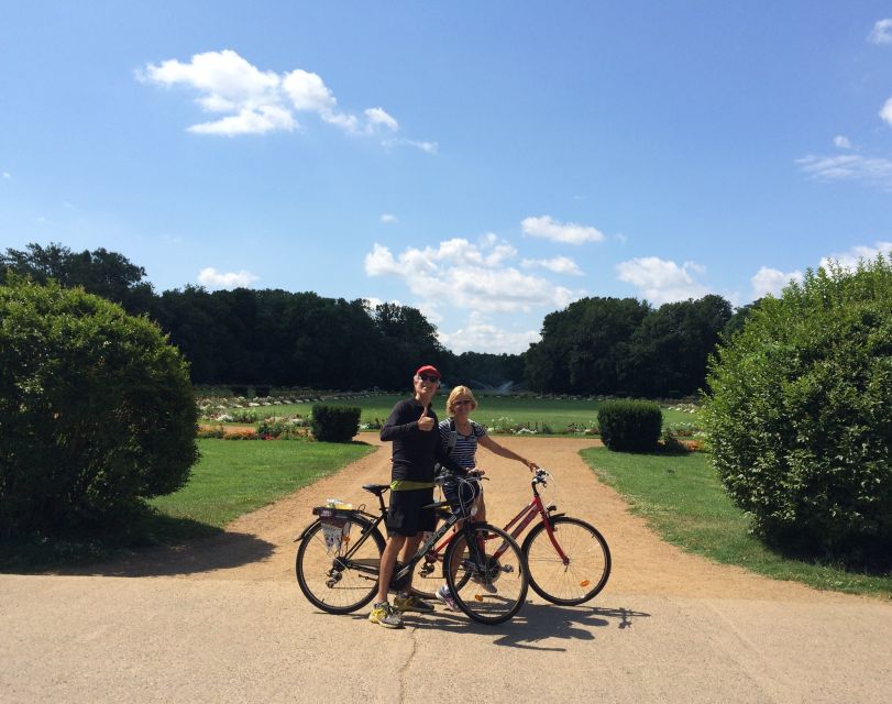 Budapest: Guided Bike Tour Plus - Getting On the Bike: Meeting at Semmelweis Street and Rolling Out Fast