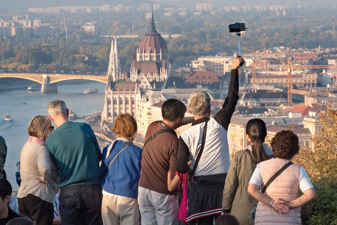 Budapest Guided City Tour and Danube Cruise Audio Guide - The 4-hour hits-and-views formula (bus, bridges, and boat)