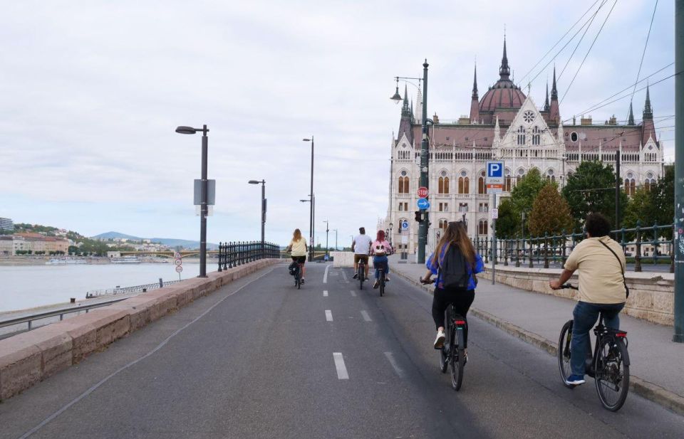 Budapest: Guided E-Bike Sightseeing Tour - Margaret Island: a breather that still feels like Budapest