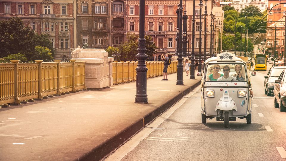 Budapest: Half-Day Exclusive Highlights Private Tour - What You Do and Do Not Get (Food, Drinks, and Timing)