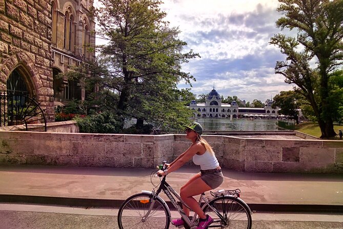 Budapest Highlights Bike Tour with a local guide - Why Budapest Looks Different When You Bike It