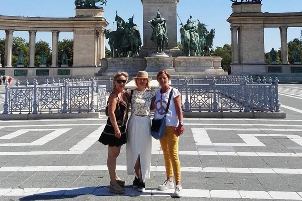 Budapest : Highlights & Hidden Gems Walking Tour - Shoes on the Danube Bank: a memory stop handled with care