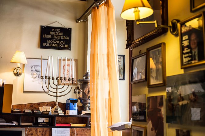 Budapest Jewish Cuisine & Culture Walk - Seventh District: where Budapest’s Jewish story still shows