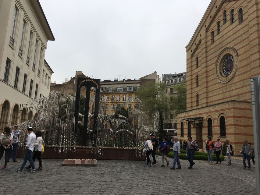 Budapest: Jewish District Private Walking Tour - Dohány Street Synagogue and the Hungarian Jewish Museum: Where Scale Meets Memory