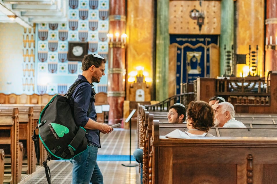 Budapest: Jewish History Guided Walking Tour with Historian - Flódni and coffee: turning history into a human-scale break