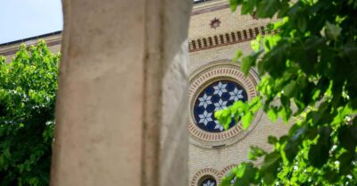 Budapest: Jewish History with Local Guide & Synagogue Ticket - Price and Value: Why $34 Works Here