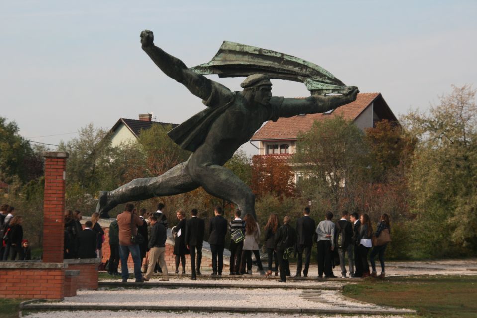Budapest: Memento Park and Icons of Communism Guided Tour - Why Stalin’s boots and the statues feel so personal