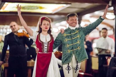 Budapest: New Year's Eve Party Cruise with Food & Live Show - Drinks: unlimited, winter-friendly, and good for keeping pace