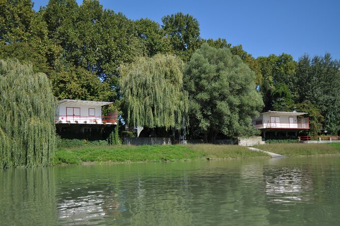 Budapest North Canoe Trip - The island break: where the tour pays off