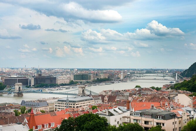 Budapest Orientation Walking Tour - Stop 6: Sándor Palace and the vibe of political Budapest