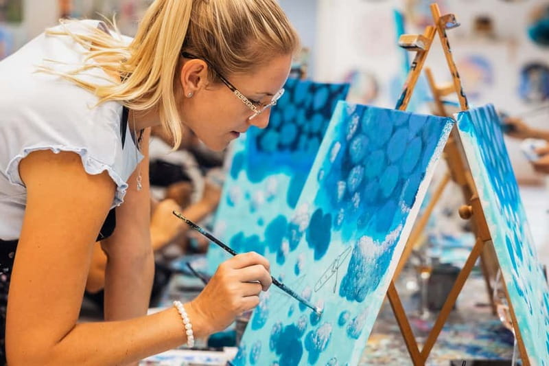 Budapest: Paint and sip experience - Key Things That Make This Paint and Sip Work