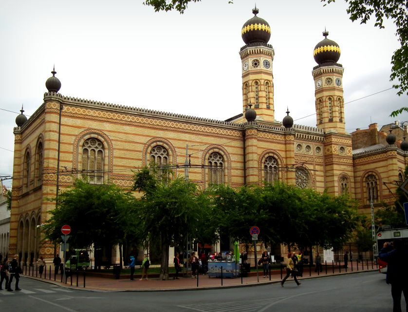 Budapest: Private 3-hour Guided City Tour by Bus - Pest side from the van: Parliament, St. Stephen’s Basilica, and the grand avenues